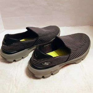 SKECHERS GOWALK 3 SLIP-ON COMFORT SHOES